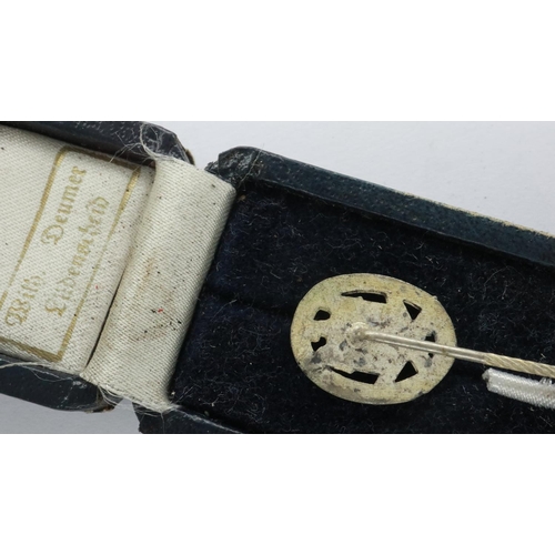 2176 - WWII German cased silver class wound badge stick pin. UK P&P Group 1 (£16+VAT for the first lot and ... 