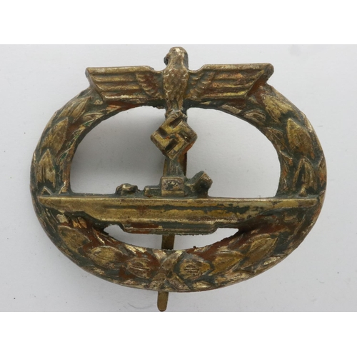 2177 - A German Kriegsmarine U-Boat badge, gold grade, marked for Schwerin Berlin. UK P&P Group 1 (£16+VAT ... 