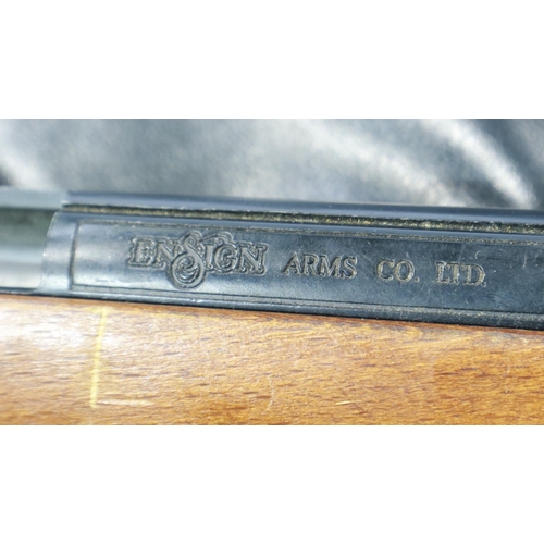 2039 - Saxby Palmer Ensign bolt action .22 cal air rifle, for repair, lacking shells, with gunslip. UK P&P ... 