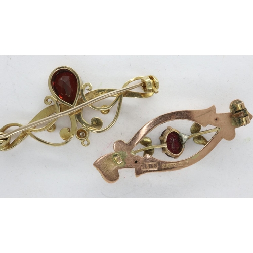 66 - Victorian 9ct rose gold bar brooch set with a ruby and seed pearls (pin missing) and a 9ct gold bar ... 