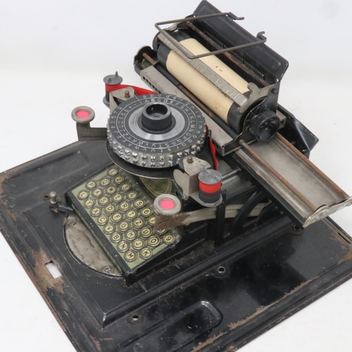 144 - Royal Junior 1930's typewriter with case. UK P&P Group 3 (£30+VAT for the first lot and £8+VAT for s... 