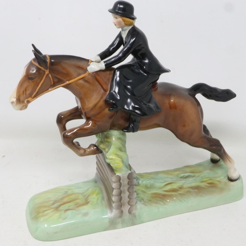 157 - Beswick huntswoman riding side saddle figurine, very small graze to one ear, H: 26 cm. UK P&P Group ... 