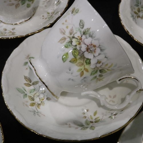 226 - Forty nine pieces of Royal Albert tea, coffee and dinner ware in the Haworth pattern, no cracks or c... 