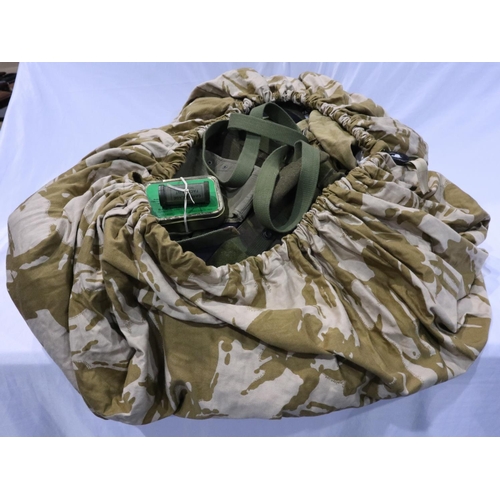 2118A - A quantity of UK military uniform components and camouflage bag covers. UK P&P Group 3 (£30+VAT for ... 