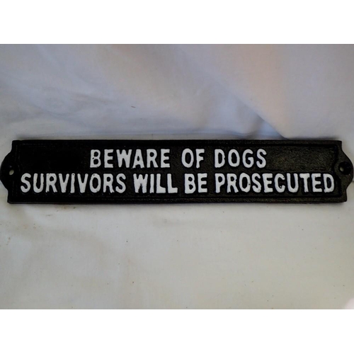 1198 - Cast iron Beware of dogs survivors will be prosecuted sign, W: 30 cm. UK P&P Group 1 (£16+VAT for th... 