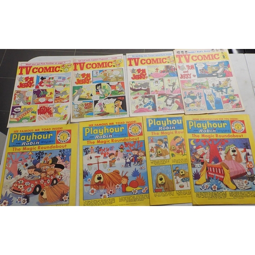 313 - Approximately seventy Playhour and Robin and TV Comic comics, 1970-1977. UK P&P Group 3 (£30+VAT for... 