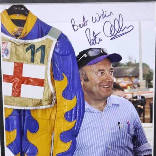 307 - Signed motorcycle press photograph, Peter Collins, 25 x 20 cm. UK P&P Group 1 (£16+VAT for the first... 