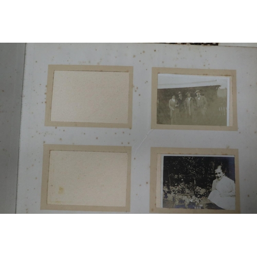 318 - Six photograph albums with contents. UK P&P Group 3 (£30+VAT for the first lot and £8+VAT for subseq... 