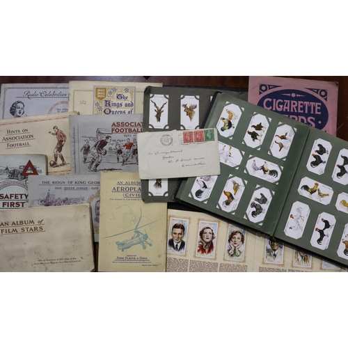 359 - Mixed cigarette cards in albums. UK P&P Group 2 (£20+VAT for the first lot and £4+VAT for subsequent... 