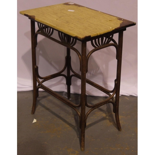 2096 - A French early 20th century bentwood bistro table, 58 x 39 x 70 cm H.