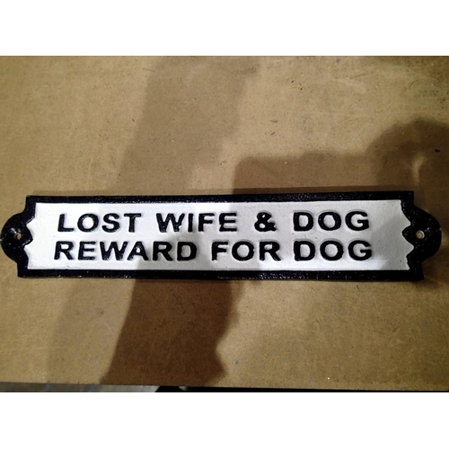 1372 - Cast iron Lost wife and dog plaque. W:25cm. UK P&P Group 1 (£16+VAT for the first lot and £2+VAT for... 