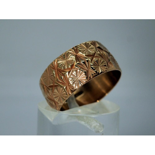 73 - 9ct gold band ring, size M/N, 3.9g. UK P&P Group 1 (£16+VAT for the first lot and £2+VAT for subsequ... 