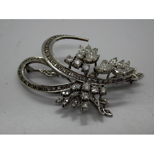 83 - Large and impressive 18ct white gold floral design brooch set with diamonds, L: 60 mm, 12.9g, boxed.... 