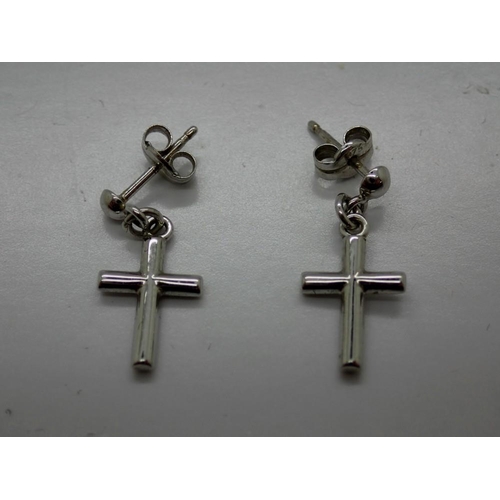 99 - Pair of 9ct white gold cross form drop earrings, 0.7g. UK P&P Group 0 (£6+VAT for the first lot and ... 