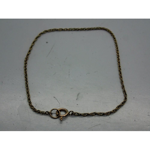 102 - 9ct gold fine link bracelet, L: 18 cm, 0.6g. UK P&P Group 0 (£6+VAT for the first lot and £1+VAT for... 