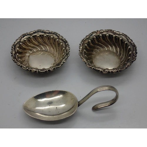 172 - Pair of hallmarked silver open salts, each D: 50 mm, and a hallmarked silver medicine spoon, Birming... 