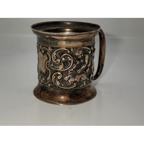 174 - Victorian hallmarked silver christening tankard, relief decorated with figures and swags, H: 56 mm, ... 