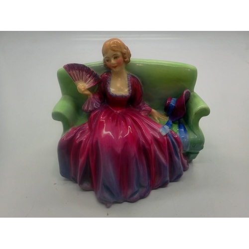 278 - Royal Doulton figurine, Sweet and Twenty HN1589, L: 12 cm. UK P&P Group 1 (£16+VAT for the first lot... 