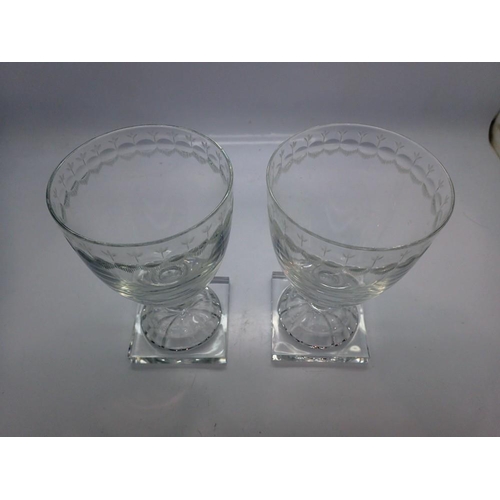 321 - William Yeoward pair of etched glass goblets on square bases, H: 13 cm. Not available for in-house P... 