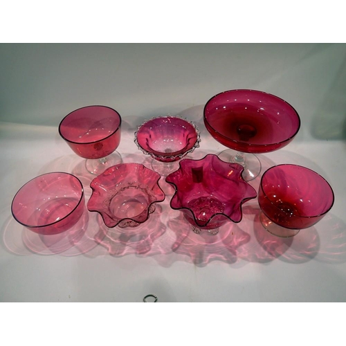 326 - Quantity of Victorian cranberry glass, bowls and pedestal bowls (7). Not available for in-house P&P