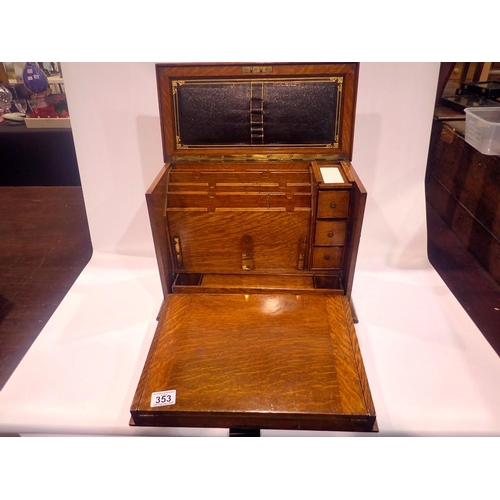 353 - Victorian oak writing slope with tooled leather fitted interior, appears in excellent condition, 43 ... 