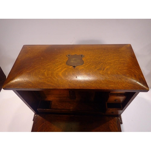 353 - Victorian oak writing slope with tooled leather fitted interior, appears in excellent condition, 43 ... 