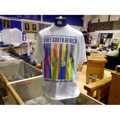 473 - 1990 Nelson Mandela Wembley arena concert t-shirt. UK P&P Group 1 (£16+VAT for the first lot and £2+... 