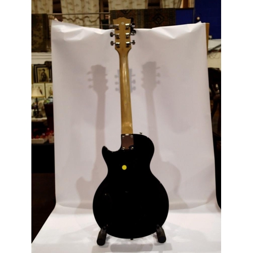 457 - Maestro by Gibson electric guitar, slightly pitted paint to neck joint, scratches to body, chip to l... 