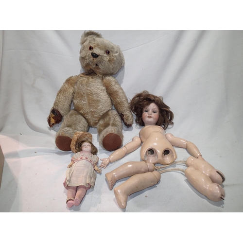 2216 - Vintage A.M doll approximately 40 cm tall, sleep eyes and open mouth showing teeth, dismembered, plu... 