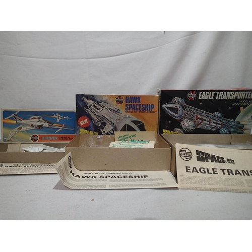 2232 - Airfix Captain scarlet, Space 1999. Three boxed kits: 02026-8 Series 2 Interceptor, 05173-2 Series 5... 