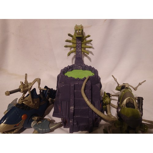 2242 - He-Man, Mattel vehicles/playset: slime pit, War Whale, Skeletor Attack squid, incomplete, in very go... 