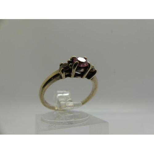 61 - 9ct white gold trilogy ring set with pink topaz and cubic zirconia, size I/J, 1.7g. UK P&P Group 0 (... 