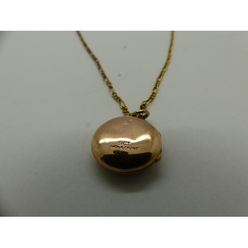 72 - 9ct gold neck chain with a 9ct gold back and front locket pendant, chain L: 50 cm, 5.2g. UK P&P Grou... 