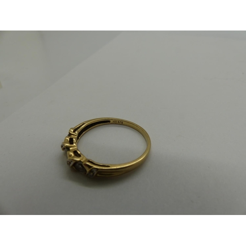 73 - 9ct gold ring set with cubic zirconia, size S, 2.0g. UK P&P Group 0 (£6+VAT for the first lot and £1... 