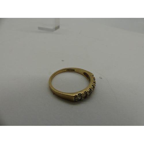 93 - 9ct gold ring set with cubic zirconia, size Q/R, 2.4g. UK P&P Group 0 (£6+VAT for the first lot and ... 