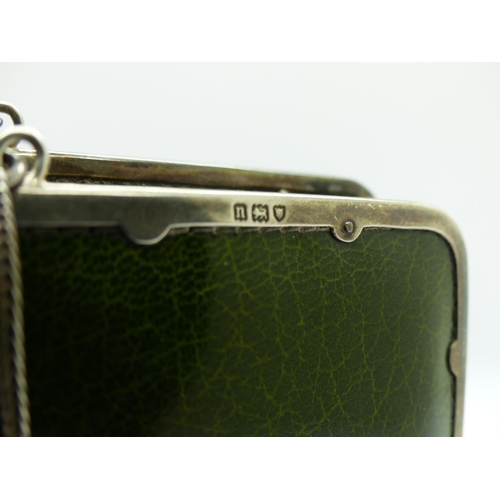 188 - Hallmarked silver and leather purse. UK P&P Group 0 (£6+VAT for the first lot and £1+VAT for subsequ... 