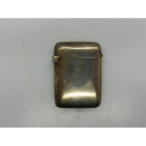 190 - Hallmarked silver vesta case, Birmingham assay, H: 40 mm, 17g. UK P&P Group 1 (£16+VAT for the first... 