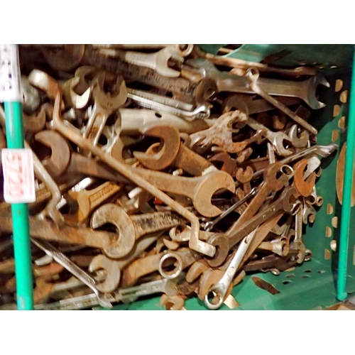 1879 - Approx 30kg of mixed spanners. Not available for in-house P&P