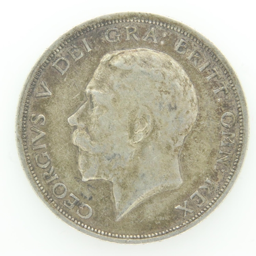 2049 - 1916 silver half crown of George V - gVF grade, UK P&P Group 0 (£6+VAT for the first lot and £1+VAT ... 