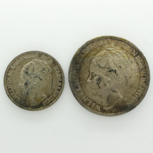 2142 - 1937 silver 2-and-a-half Guilden and a 1939 silver Guilden of the Netherlands. UK P&P Group 0 (£6+VA... 