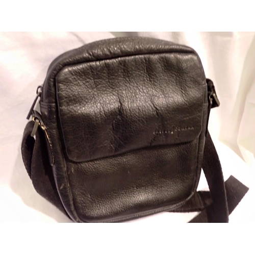 1099 - Leather bag by Jasper Conran. UK P&P Group 2 (£20+VAT for the first lot and £4+VAT for subsequent lo... 