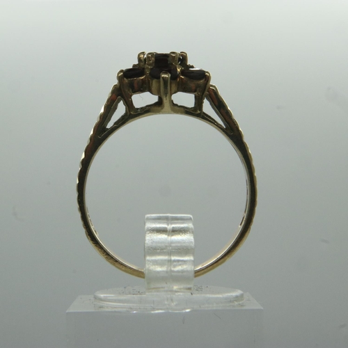 51 - 9ct gold garnet set cluster ring, size M, 3.1g. UK P&P Group 0 (£6+VAT for the first lot and £1+VAT ... 