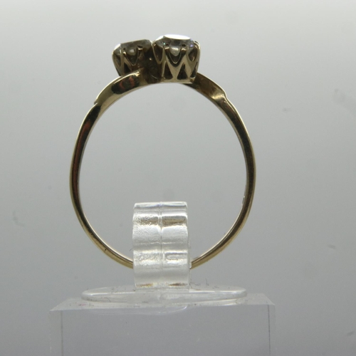 53 - 9ct gold ring set with cubic zirconia, size J, 1.6g. UK P&P Group 0 (£6+VAT for the first lot and £1... 