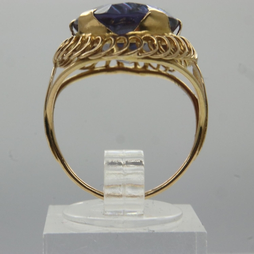 70 - Impressive 14ct gold solitaire ring, set with a large oval-cut sapphire, size M/N, 6.7g, stone 20 x ... 