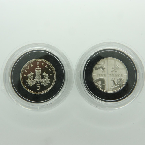 2241A - 2000 and 2009 Silver Proof 5 Pence coins. UK P&P Group 0 (£6+VAT for the first lot and £1+VAT for su... 