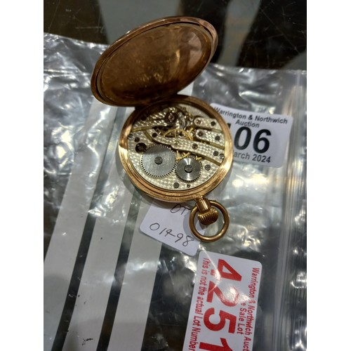 106 - 9ct gold full hunter crown wind pocket watch, total weight 72.6g, case D: 50 mm. UK P&P Group 1 (£16... 