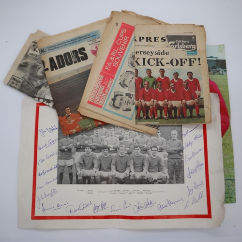 2052I - 1960s Manchester United team poster with facsimile signatures, and other ephemera from similar perio... 