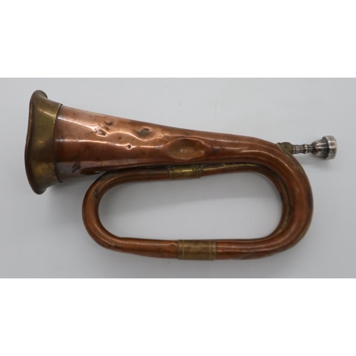 2096 - British WWII period military bugle. UK P&P Group 2 (£20+VAT for the first lot and £4+VAT for subsequ... 