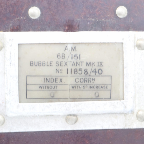 2113 - British military issue bubble sextant MK IX in case with facsimile instruction manual, numbered 1185... 