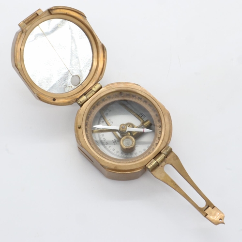 2118 - An early 20th century brass cased navigation compass, no visible marks. UK P&P Group 1 (£16+VAT for ... 